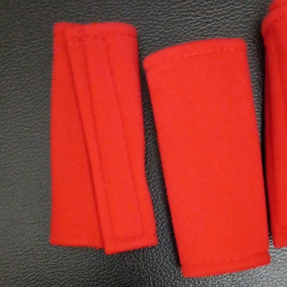 Red and Black Car Accessory Set - Picture 11 of 16
